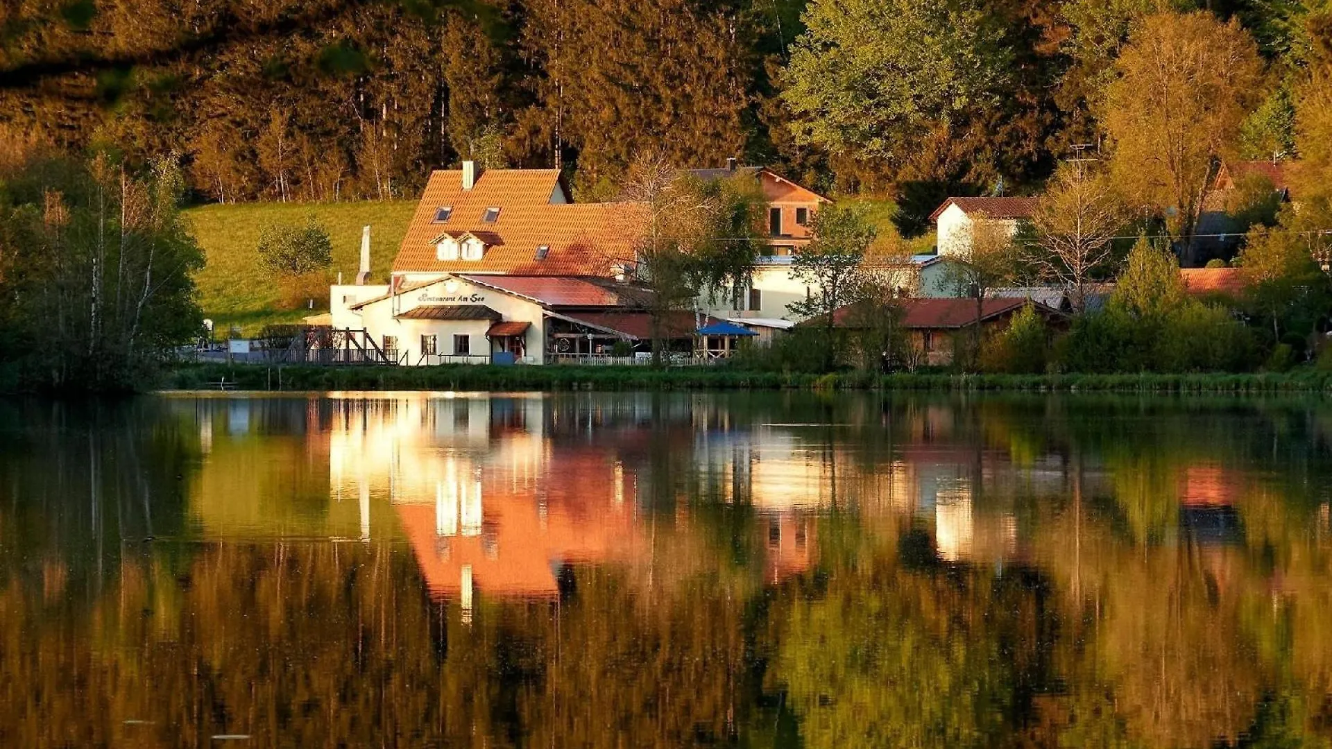 Ferienhaus In Waldkirchen Mit Garten Und Seeblick 0*,  Germany