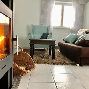 Mintbraun Apartment